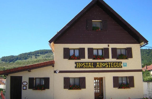 Hostal Arostegui