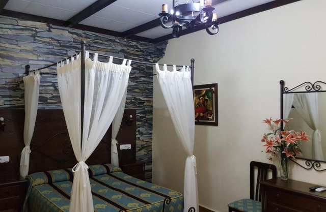 Hostal El Lirio
