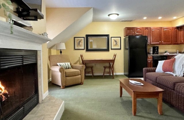 Hot Tub & Fireplace | Relax Near Ski & Golf