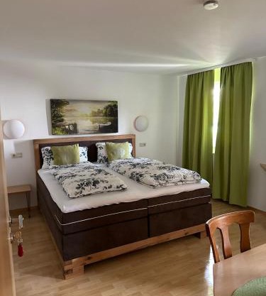Hotel 7 Winden