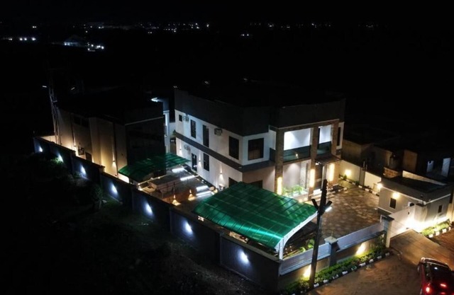 Hotel and Luxury Apartment by Trips