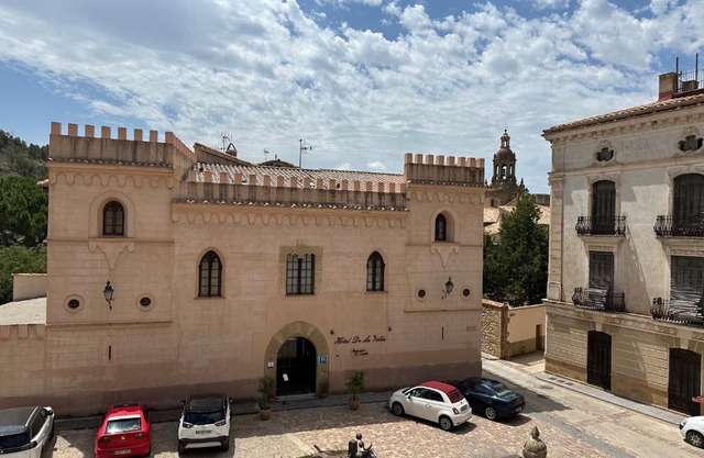 Hotel De La Villa