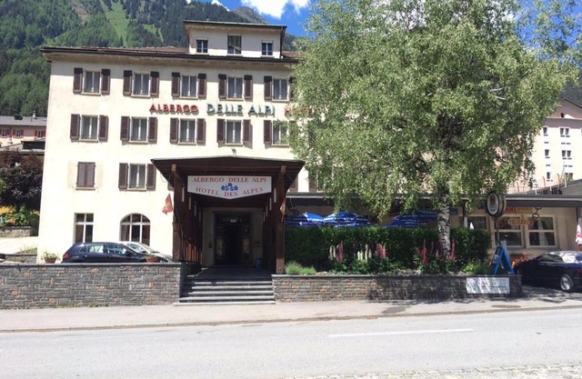 Hotel Des Alpes - Restaurant & Pizzeria