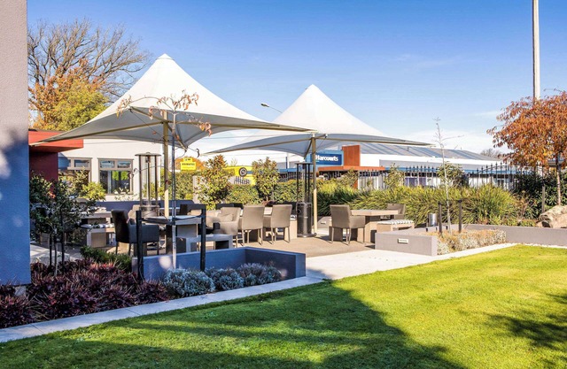 Hotel Elms Christchurch, an Ascend Collection Hotel