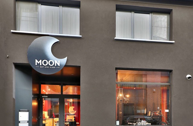 Hotel Moon