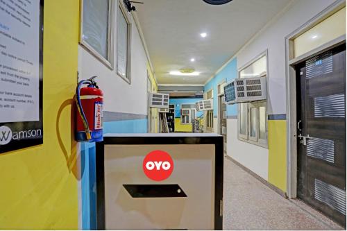 Hotel O Wamson Alpha Co living Stays