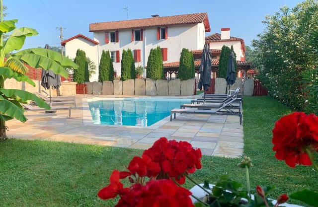 Hotel Restaurant Txistulari