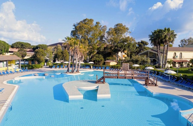 Hotel Ribot with pool in Arborea