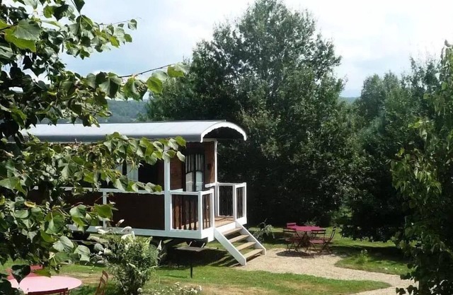 Hotel roll deluxe 4 persons