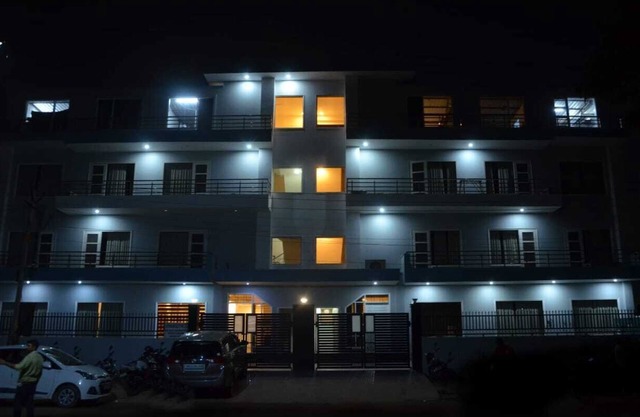 Hotel The Luxem