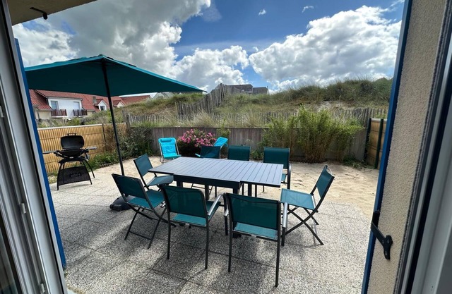 House 1 minute from the beach. Peaceful and fully equipped. Outdoor space.