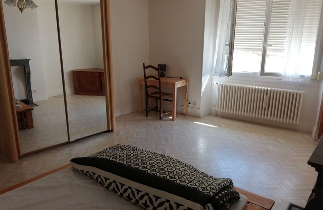 House 6 people