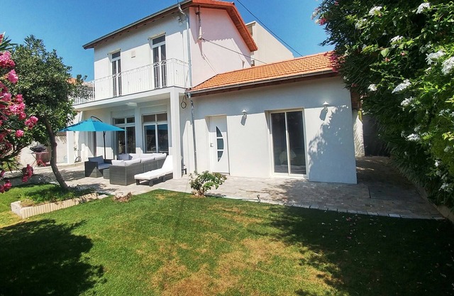 HOUSE CANNES PALM BEACH 3 P GARDEN IN PEACE 400M CROISETTE