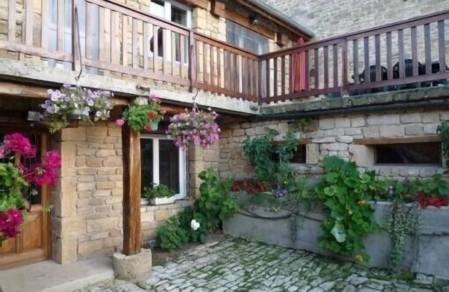 House for rent 68 persons in Autreville St Lambert (Meuse)