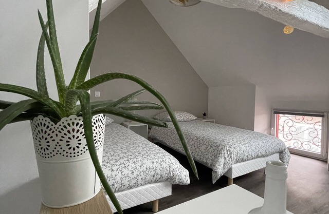 House F3-6 beds-7 persons- Ô meublé de Pithiviers