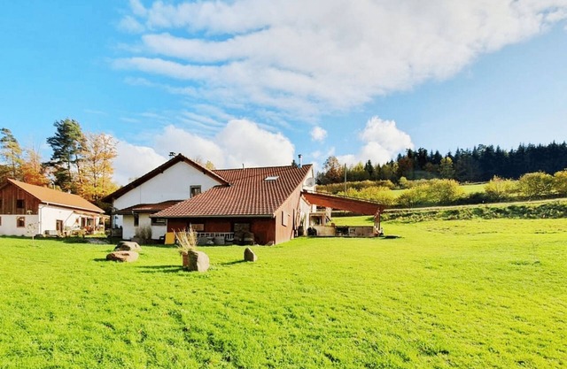 House for groups and families, middle of nature, quiet location, dogs allowed
