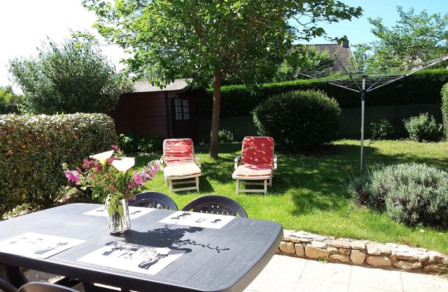 HOUSE GARDEN CLOS Rated 2 stars Near BEACH WIFI exp SOUTH