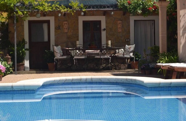 House ideal for families, swimming pool, barbecue. 15 minutes from Palma.