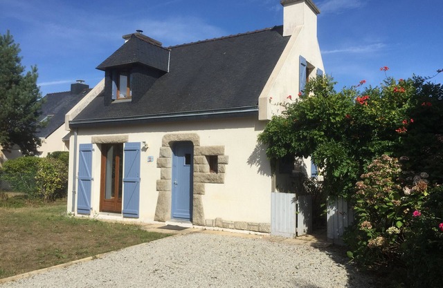 House in Saint-Gildas de Rhuiz at walking distance from the Govelin beach