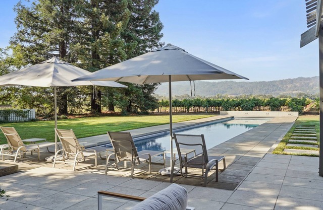 House in Oakville, CA with Lap Pool, Outdoor Entertaining Space & Tennis Court