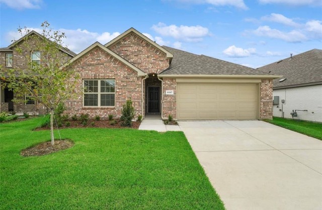 House near Forney - Mnth2Mnth