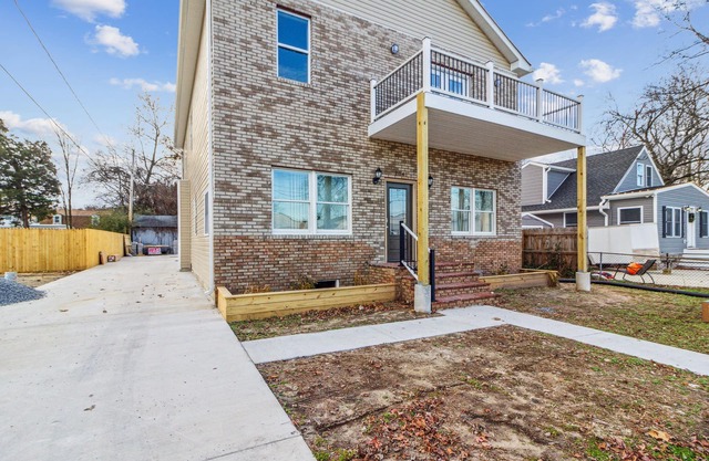 House near Patapsco River 2700 square feet