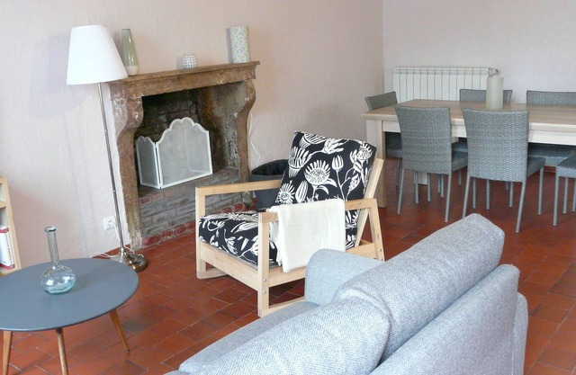 HOUSE NEAR THE PARK THE MORVAN