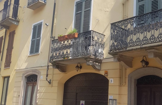 House of Ludo apartment in the center of Biella