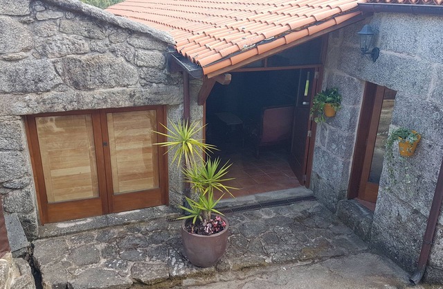 HOUSE OR POMAR VELLO