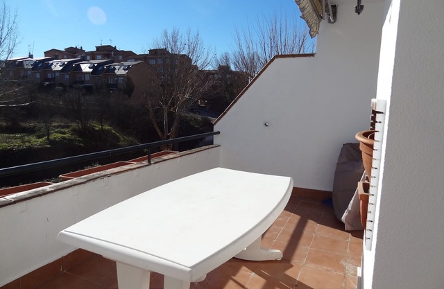 HOUSE TOWNHOUSE 30 MINUTES FROM MADRID