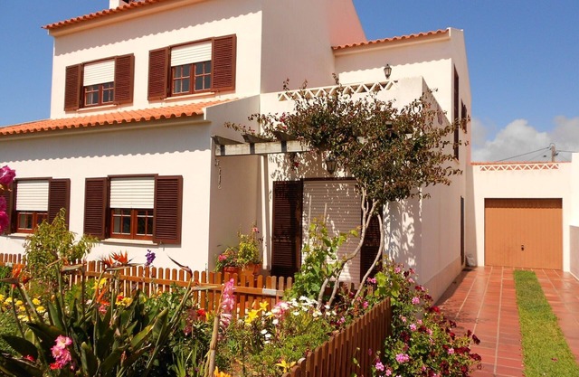 House/Villa - Santa Cruz - TV - Lisbon - 700 meters from the beach