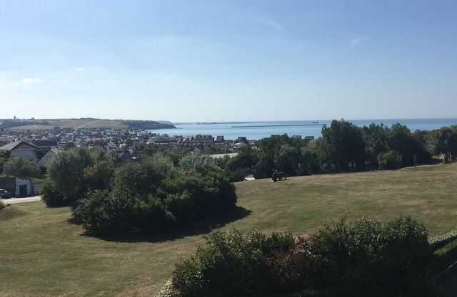 House with enclosed garden and terrace, magnificent sea view