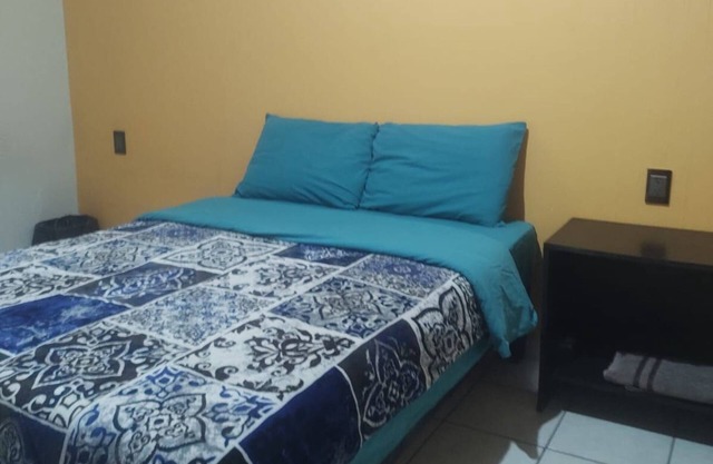 House with excellent location to reach by road or highway.