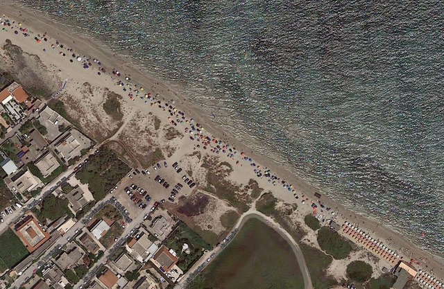 House with garden, 50m from the sea. Spiaggiabella kite spot