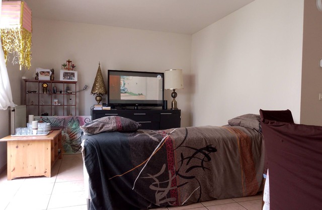 House with garden, parking for Rent.15 Km from Paris. in Crosne