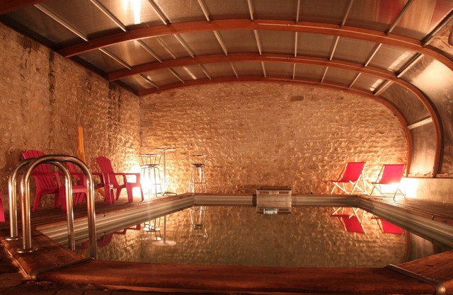 House with heated indoor pool and jacuzzi