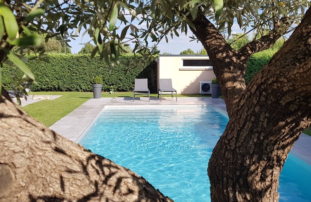 House with peaceful pool 15 min from Toulouse