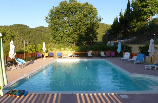 House with pool in medieval Umbrian village Internet wifi free