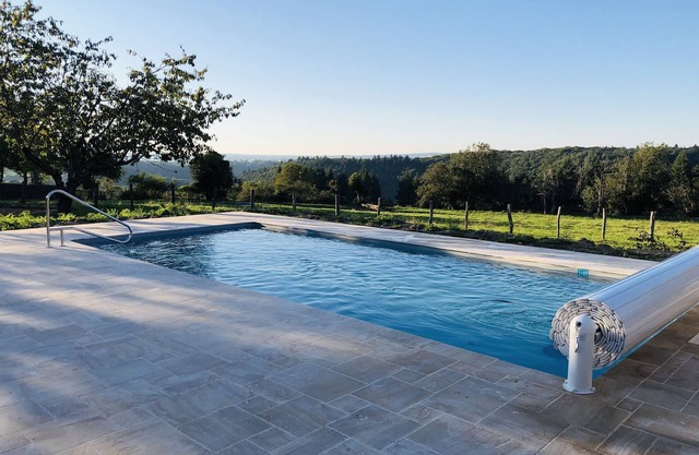 House with swimming pool and bowling green