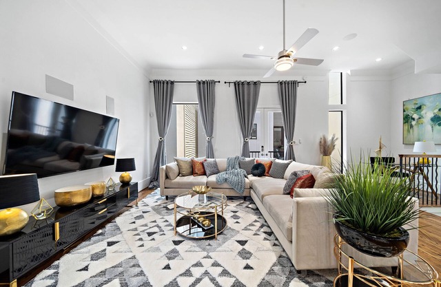 Houston Luxury and Spacious 3Br, 3.5 Bth w/rooftop