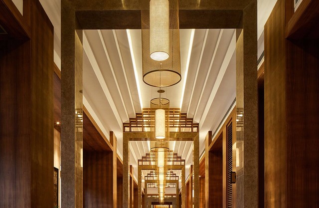 HUALUXE Ningbo Harbor City by IHG