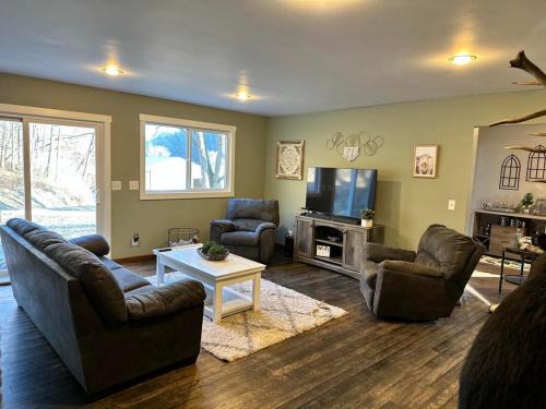 Huge 5 Bedroom 2 12 Bathroom And Pet Friendly