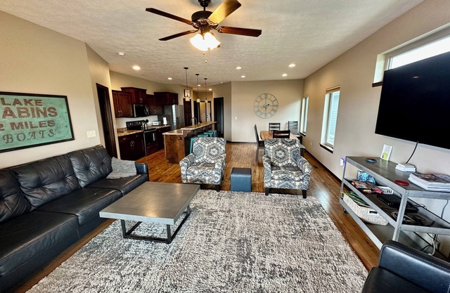 Huge, Clean, Beautiful New House at Bridges Bay Okoboji Resort! TONS of space!