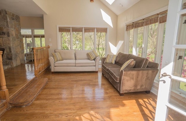 Huge Executive Home in Charming Rural Town 1hr NYC