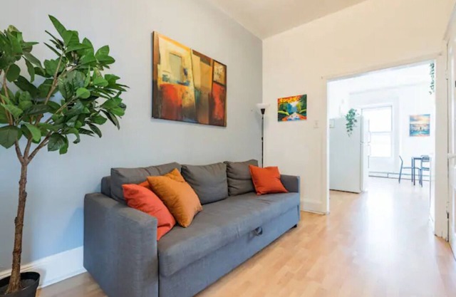 HUGE Sun-Drenched 3BR 1 Stop to NYC #2