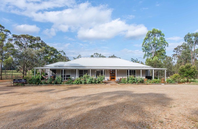 Hunter Moon Country Hse | Hunter Valley Luxury Group Stay Firepit/Spa/EVCharger