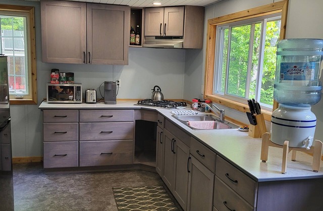 Huntsville, Lake Vernon - Island Cabin Retreat - Boater's Only!