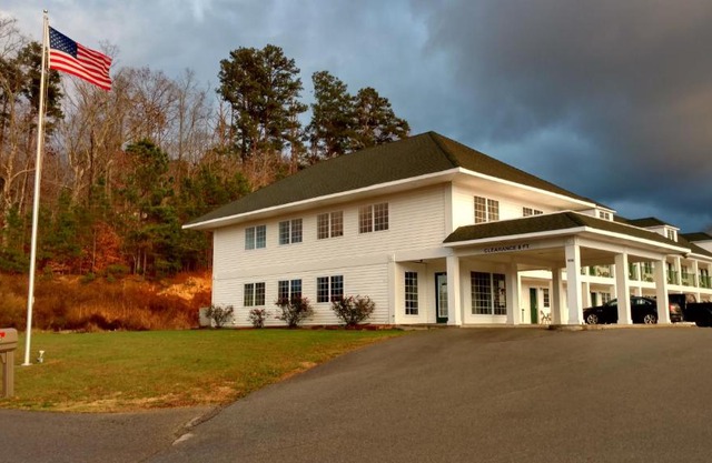 Hurricane Inn