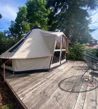 Hvězdný glamping