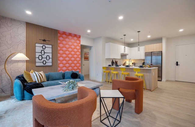 Hyve - Waves - Walk To Downtown Broadway - Full Gym & Pool